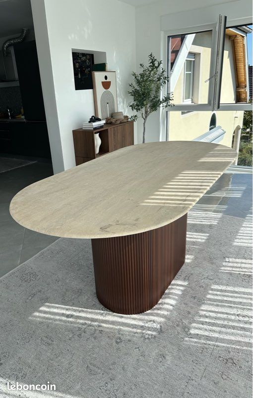 Table à manger en travertin (image 3)