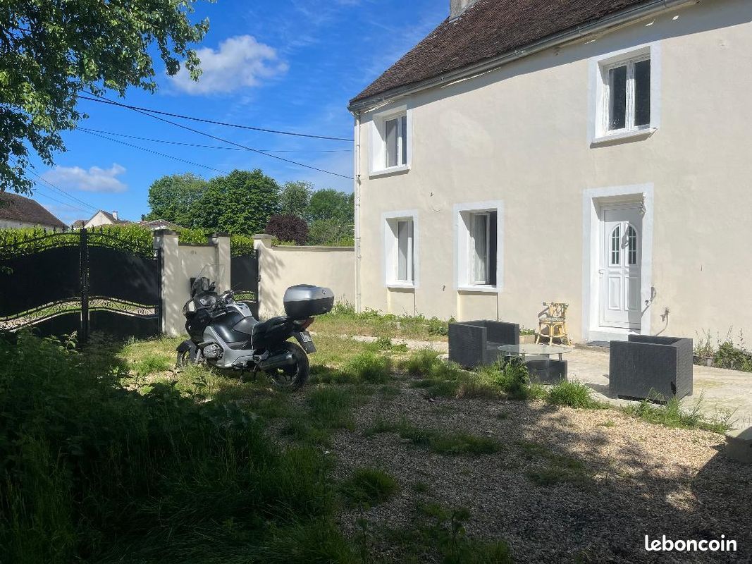 Maison 4 pièces 80 m² · à Crécy-la-Chapelle · 80 m² · 150 000 €