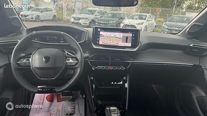 Peugeot 208 e-208 136ch GT (image 11)