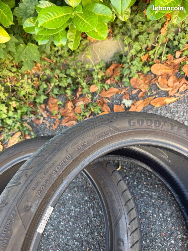 245/40R19 été (image 1)