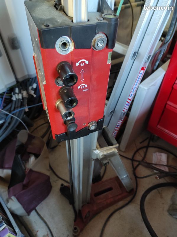 Carroteuse Diamant professionnelle Hilti DD200 avec support et trépan 52mm (image 3)