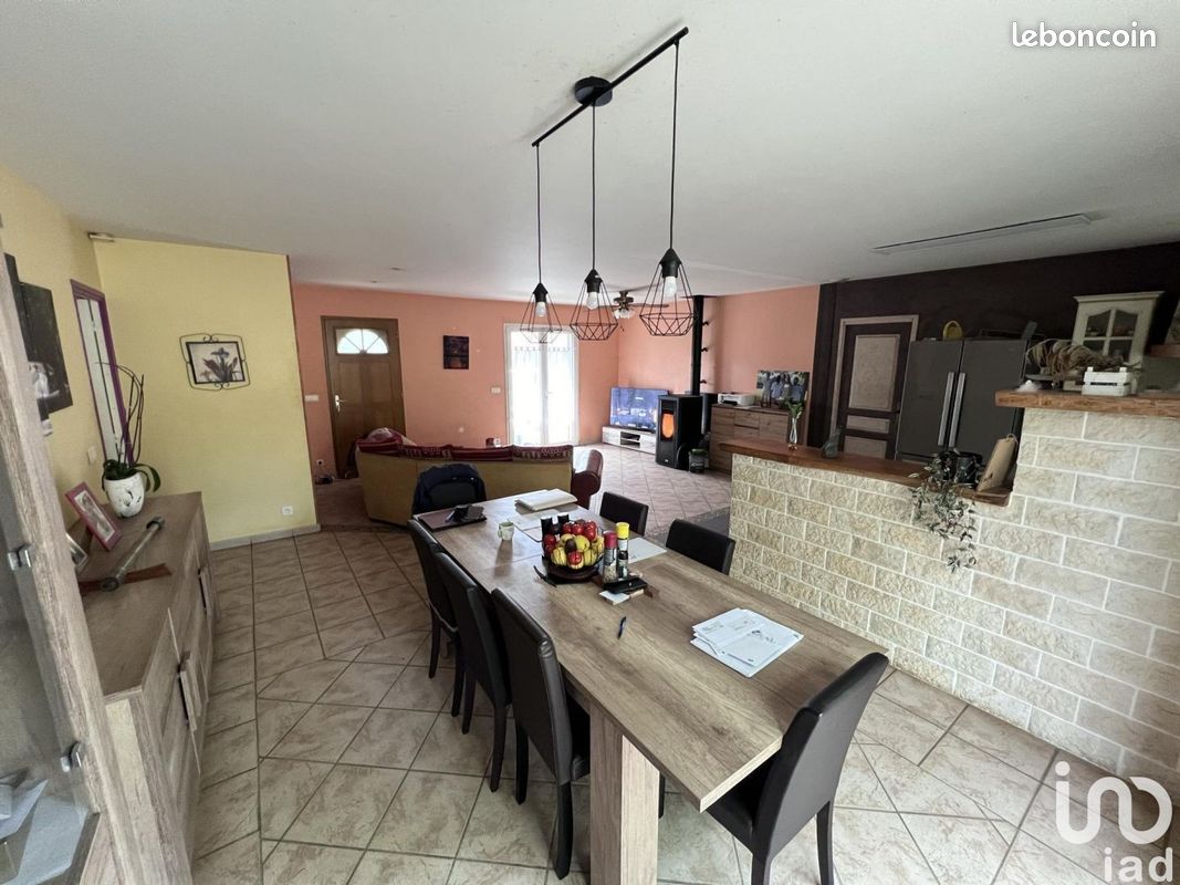 Maison 6 pièces 105 m² - La Ferrière-Airoux 86160 (image principale 7)
