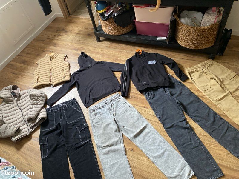 Lot de vêtements garçon ado 16 ans 36 Vêtements