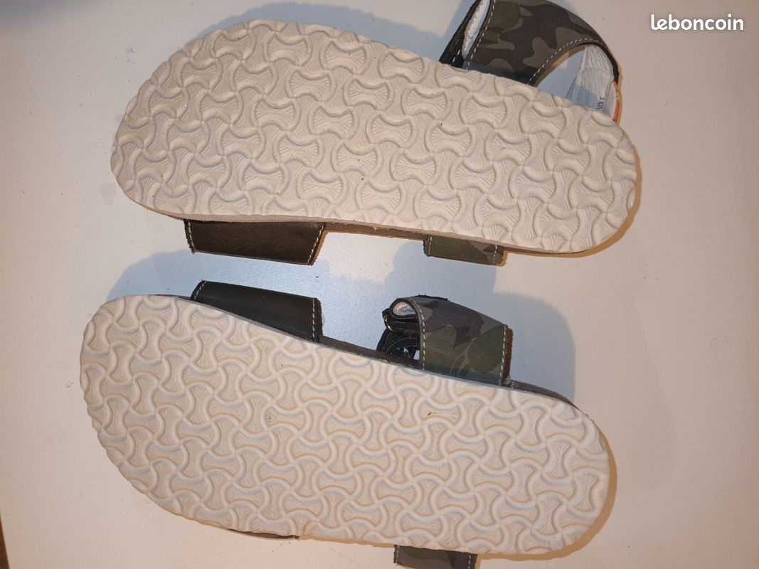 Sandal (image 2)