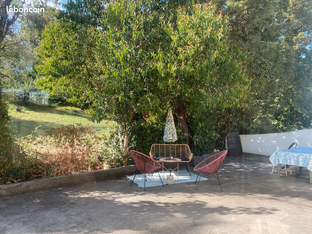 Maison 6 pièces 180 m² · à Poitiers · 180 m² · 350 000 €