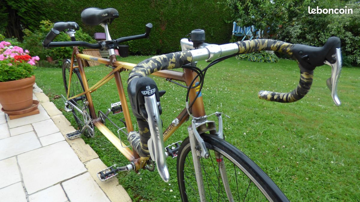 Tandem (image 1)