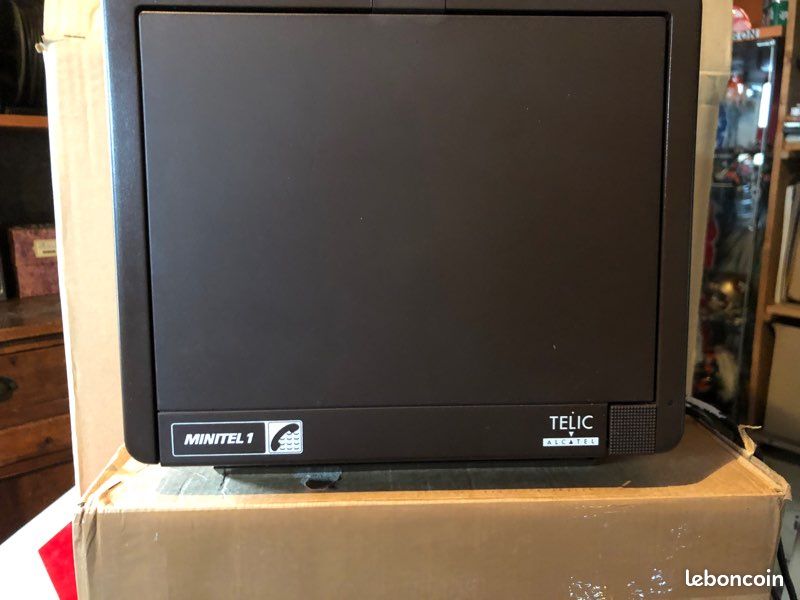 Minitel année 1980 (image 2)