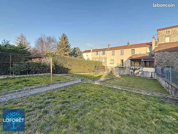 Maison de village 11 pièces 232 m²