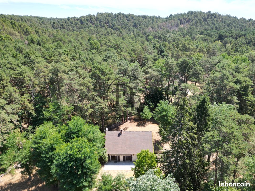 Maison 5 pièces 102 m² · à Noisy-sur-École · 102 m² · 339 000 €