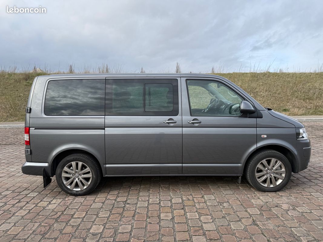 Volkswagen T5 Multivan 2.0 TDI 179CH BOITE DSG 4Motion (image 1)