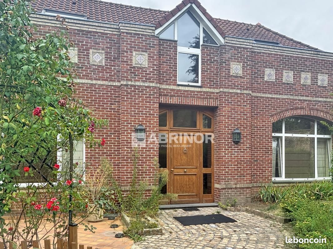 Maison 5 pièces 184 m² · à Valenciennes · 184 m² · 324 000 €