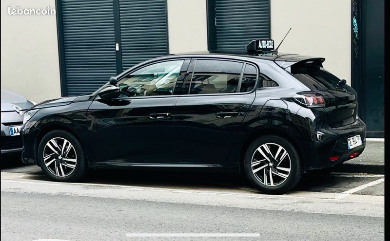 PEUGEOT 208 1.5HDI 100 auto-école (image 2)