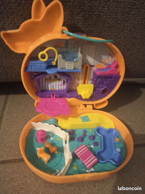 Polly Pocket - Mini Coffret Univers Polly et Les Abeilles Polly Pocket - Mini Coffret Univers Polly et Les Abeilles