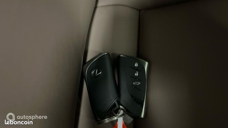Lexus Lbx 1.5 136ch Elegant 2WD MY26 (image 16)