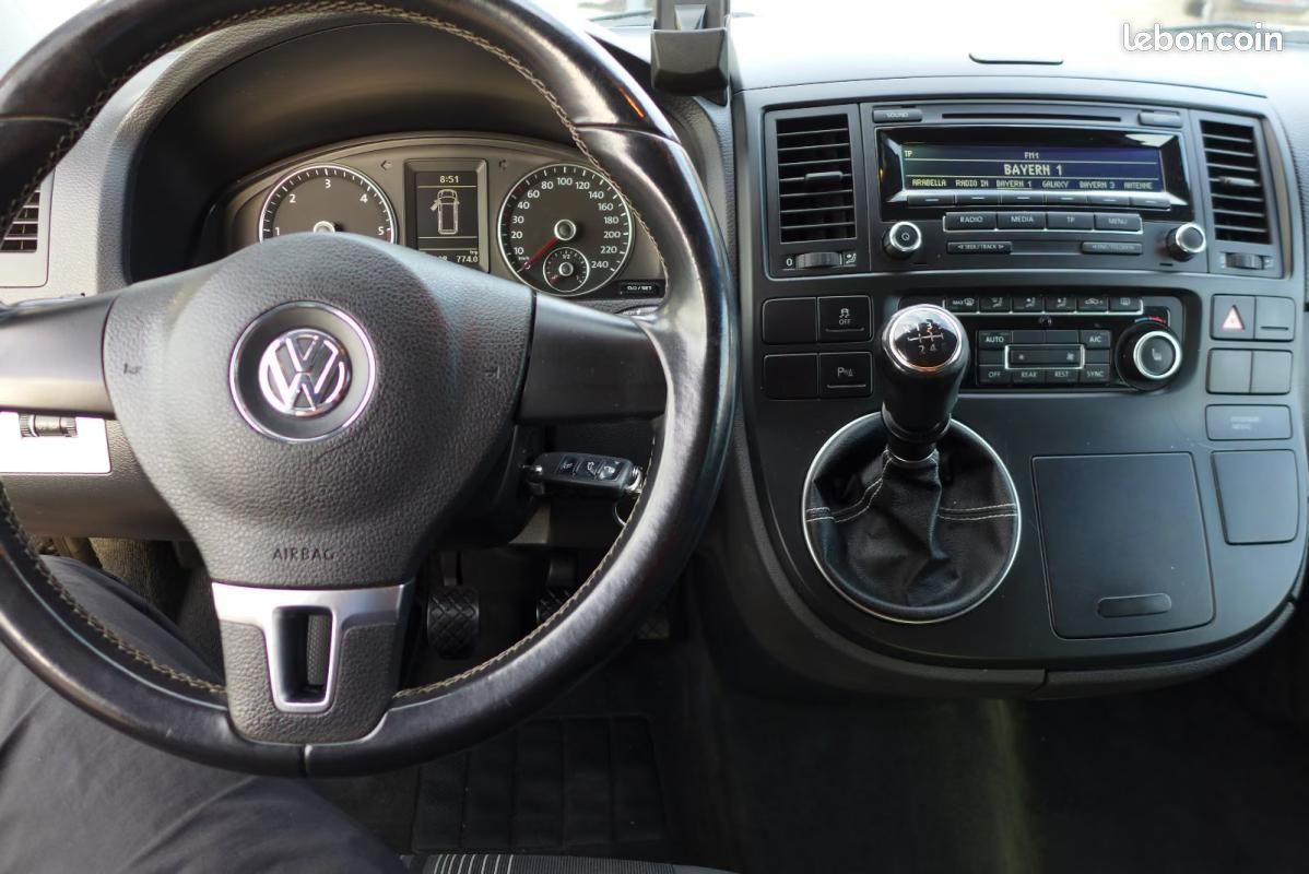 Volkswagen T5 Multivan 2.0 BiTDI Match | 179 ch BVM 7 places Table Chauffage stationnaire Sièges ... (image 11)