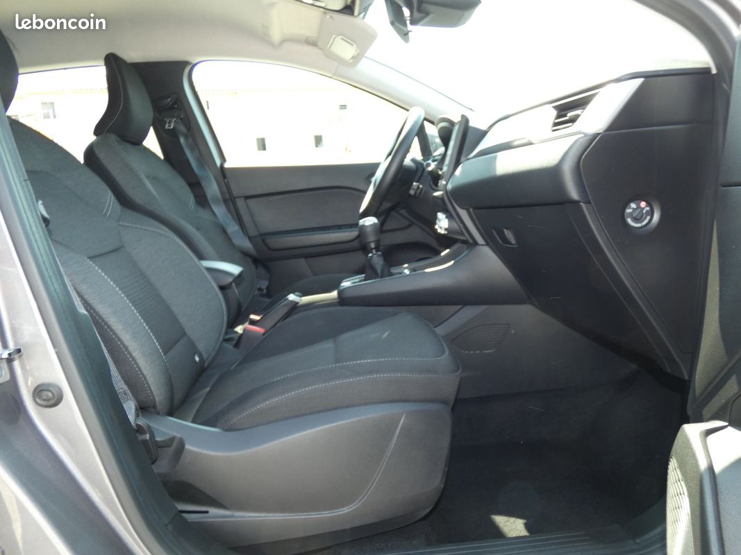 RENAULT CAPTUR TCe 90 Business (image 16)