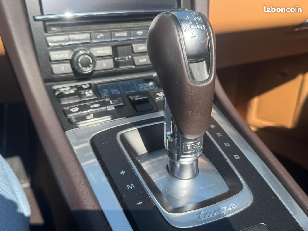 Porsche 911 TARGA 4 3.4i 350 PDK (image 20)