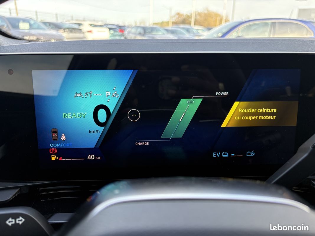 Renault AUSTRAL 1.2 E-TECH FULL HYBRID 200CH TECHNO - 25 (image 17)