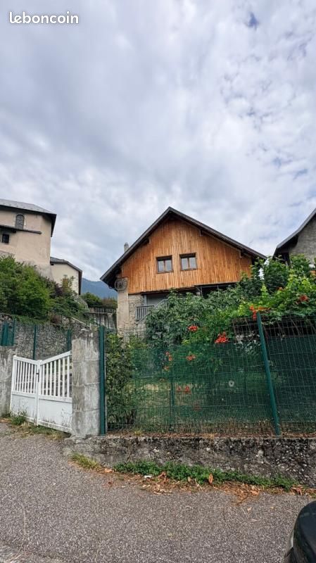 Maison 5 pièces 143 m² · à Tournon · 143 m² · 1 006 €