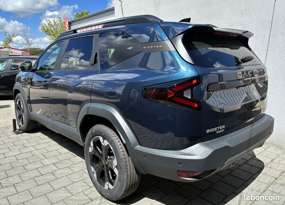 DACIA BIGSTER 1.8 HYBRID 155 cv EXTREME + PACK COLD 2 + PACK PARKING + TOIT OUVRANT + HAYON ELECTRIC NEUF (image 3)