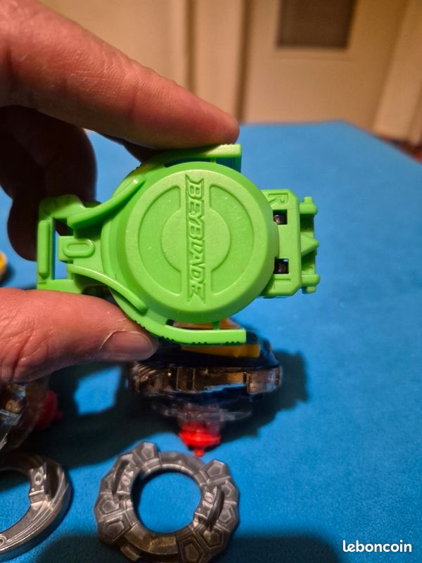 Lanceurs Beyblade - Toupies Beyblade