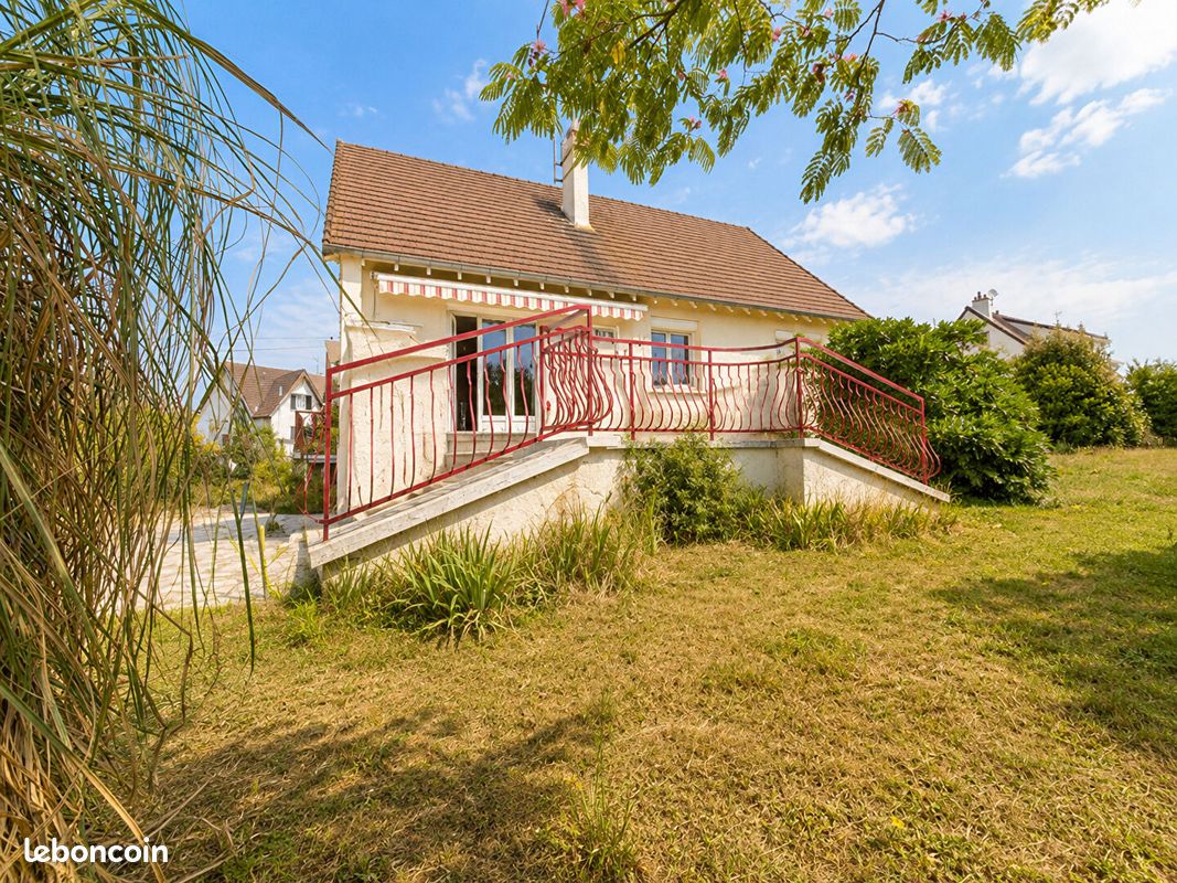 Maison 8 pièces 98 m² · à Meaux · 98 m² · 427 000 €