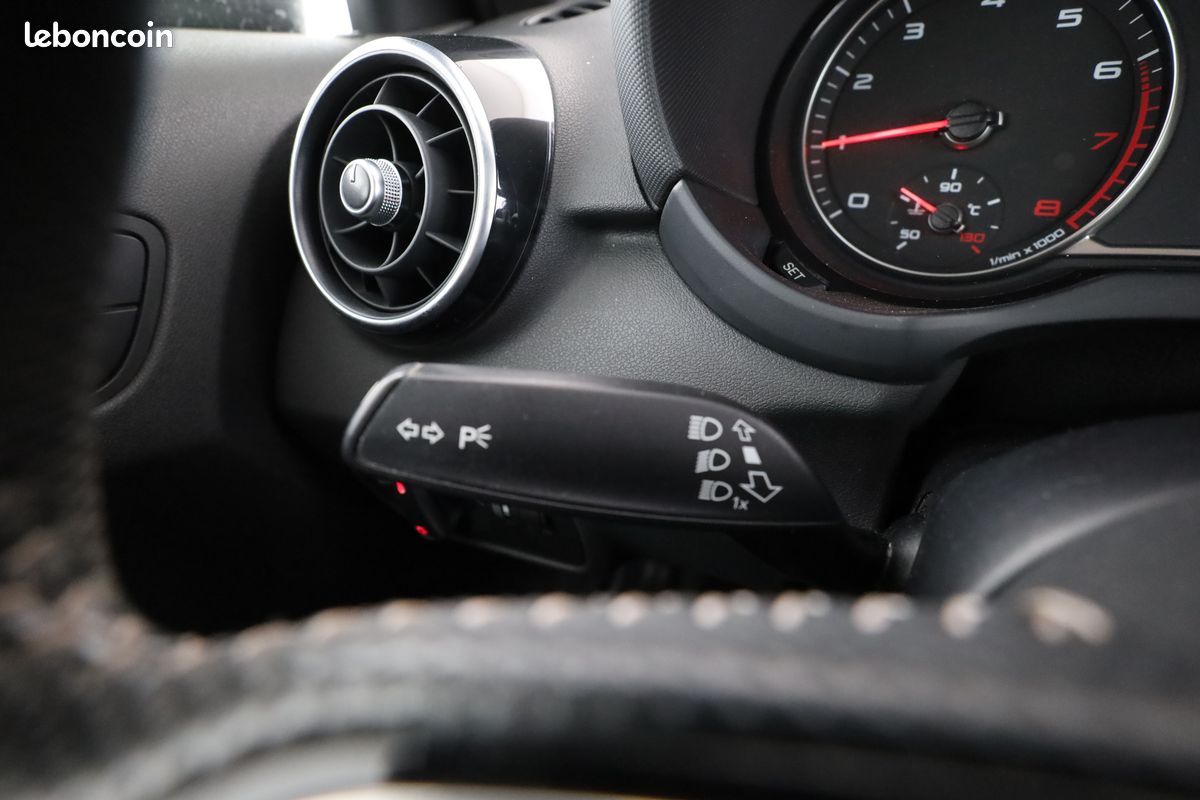 Audi A1 1.0 TFSI Ultra S Line 95 ch (image 22)
