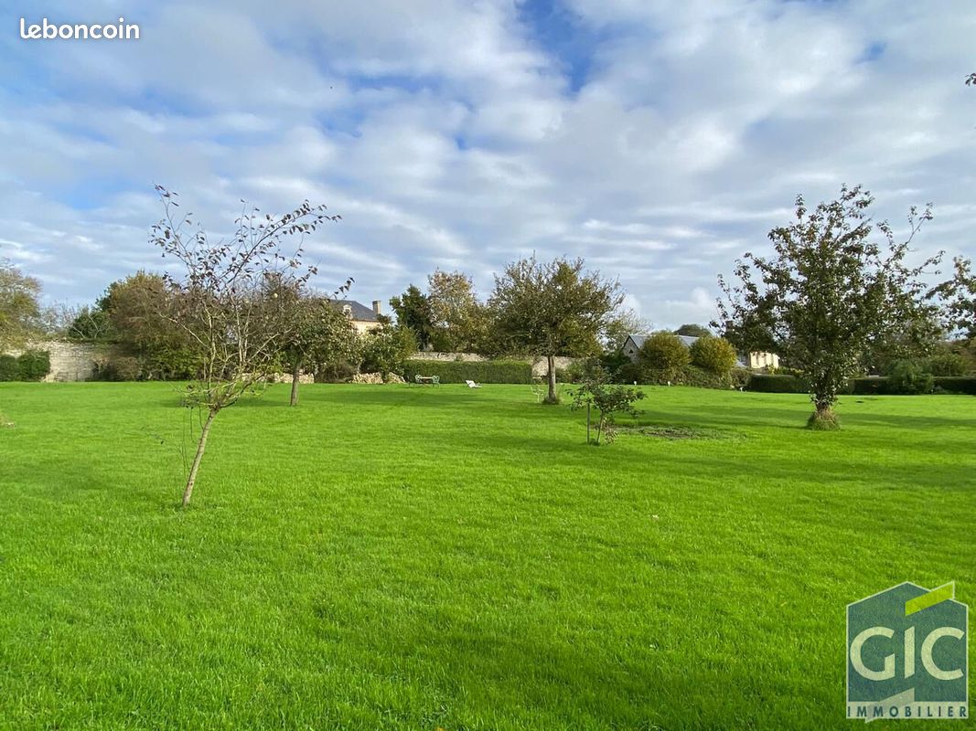 Terrain 2780 m² · à Surrain · 2 780 m² · 134 800 €