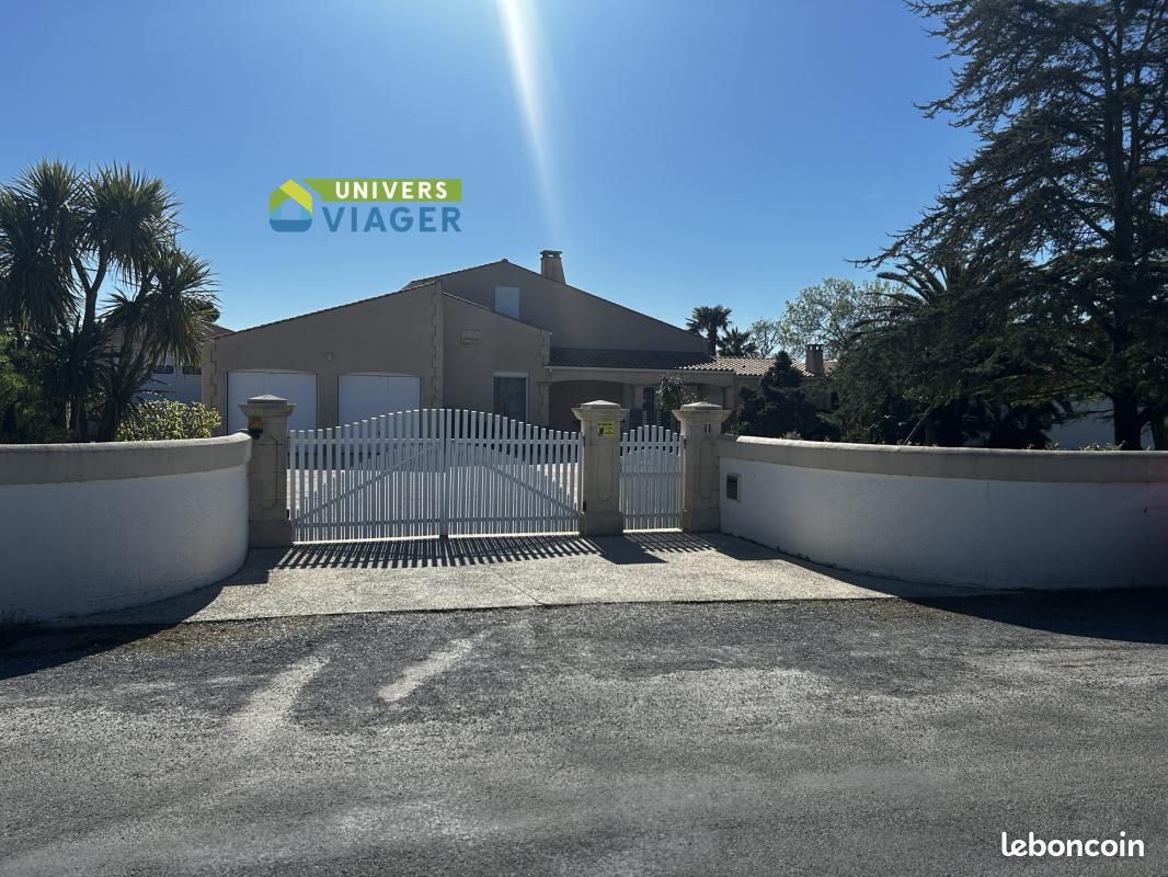 Maison 5 pièces 180 m² · à Dolus-d'Oléron · 180 m² · 254 000 €