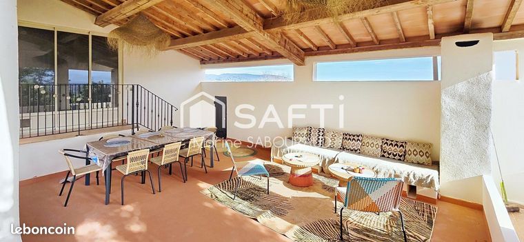 Propriété 10 pièces 250 m²