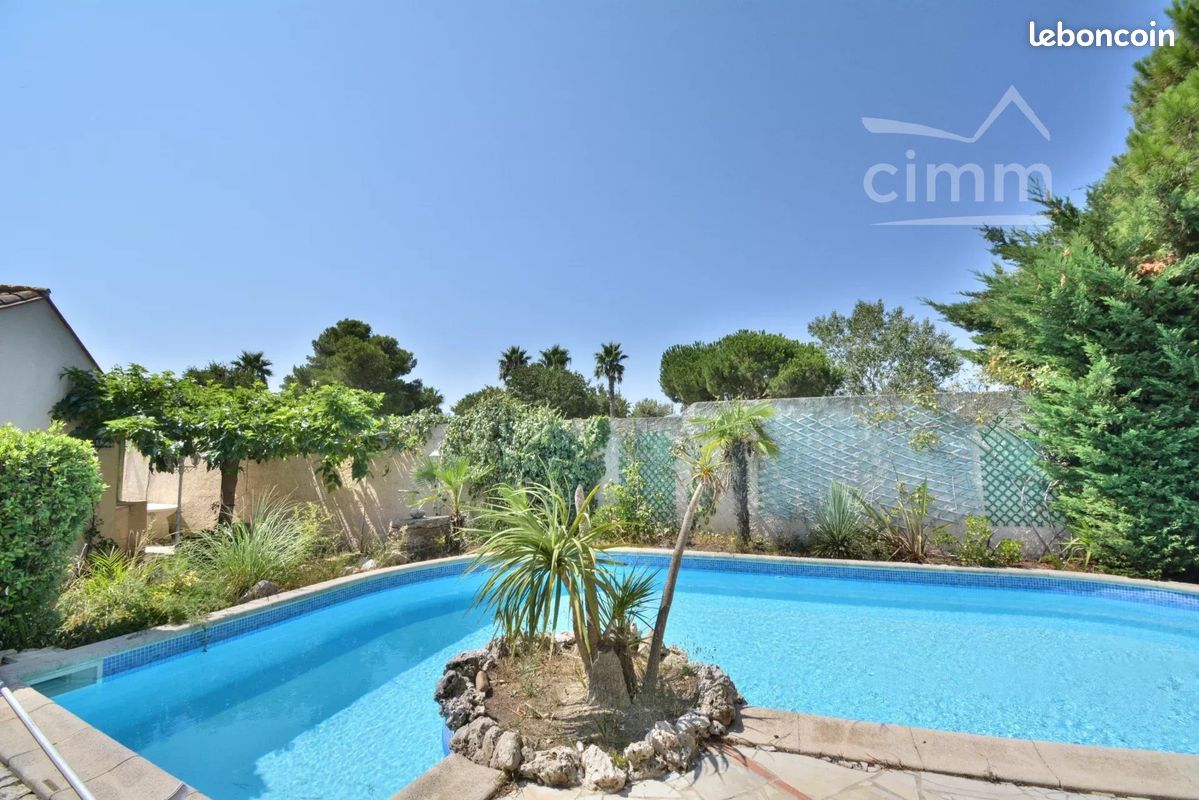 Maison 6 pièces 113 m² · à Saint-Cyprien · 113 m² · 445 000 €
