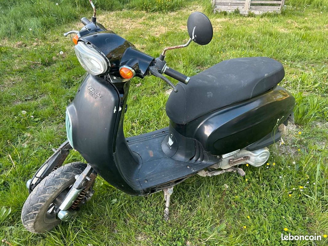 Pièces scooter daelim besbi 125cc (image 1)