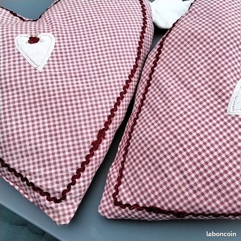 Coussins en forme de cœur (image 4)