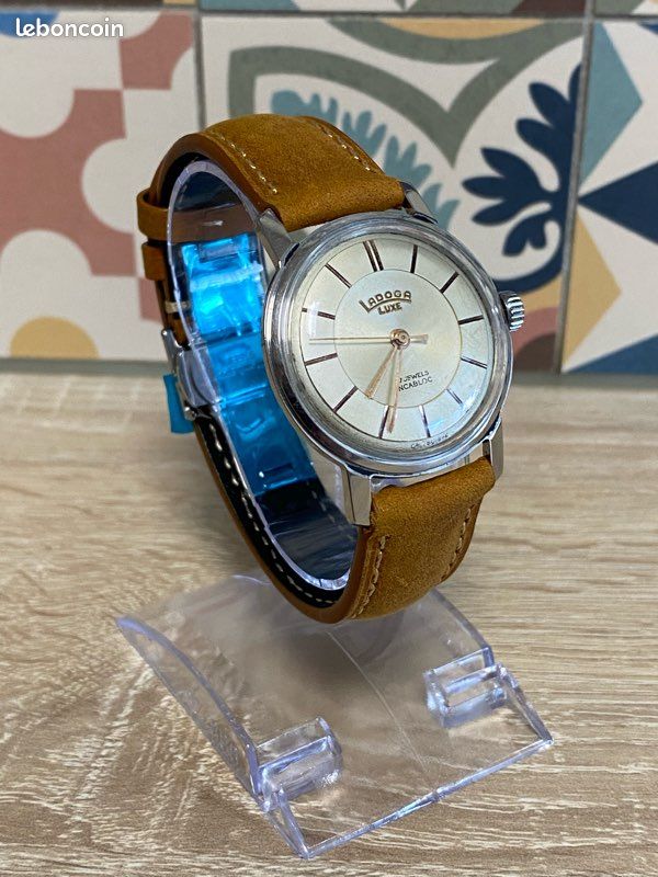 Montre Mécanique Vintage Lunesa Precision - 17 Bijoux, Bracelet Extensible, Occasion