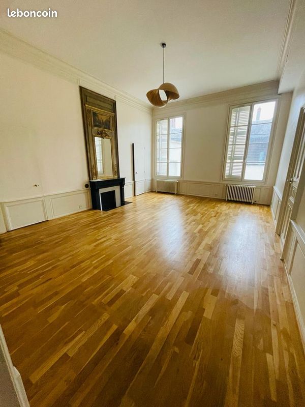 Appartement 4 pièces 104 m² · à Tours · 104 m² · 1 400 €