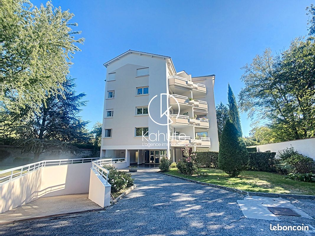 Appartement 3 pièces 70 m² · à Champagne-au-Mont-d'Or · 70 m² · 329 000 €