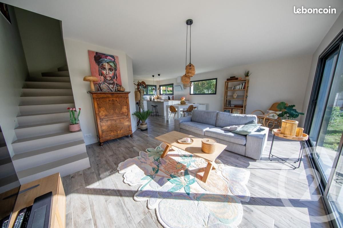 Maison 5 pièces 107 m² · à Saint-Médard-en-Jalles · 107 m² · 460 000 €