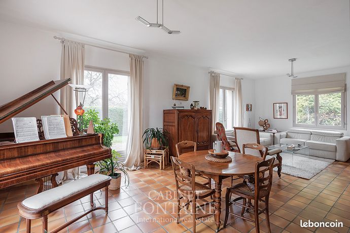 Maison 7 pièces 222 m²