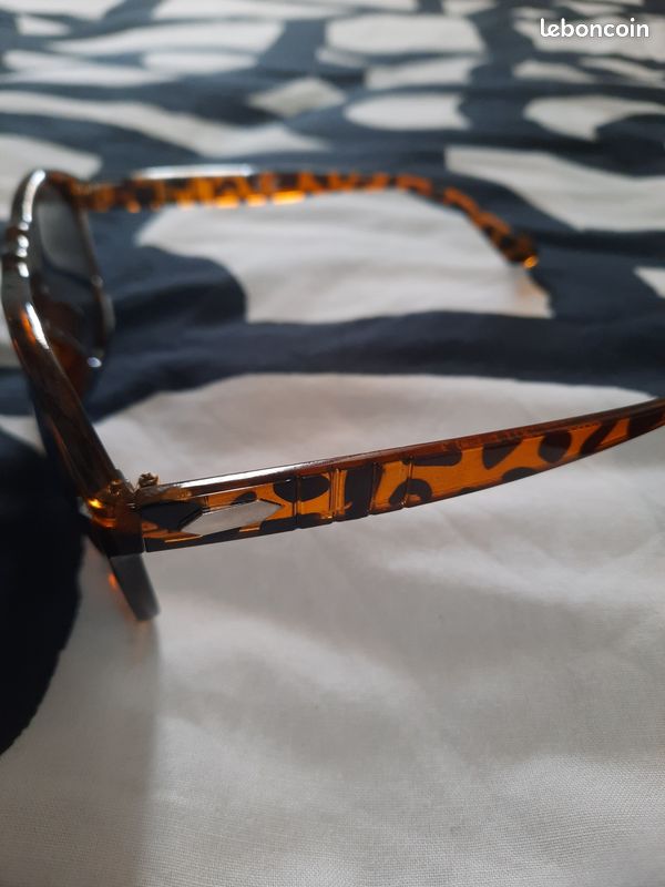Paire de lunettes (image 1)