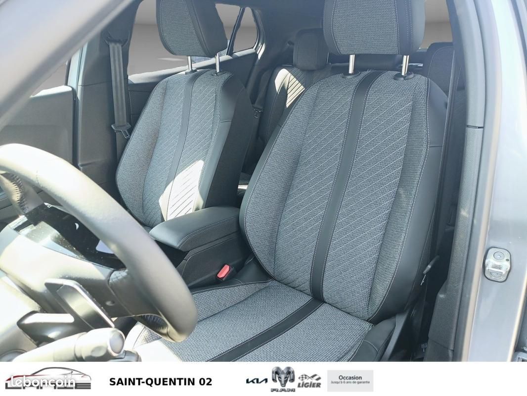 Peugeot 2008 PureTech 130 S&S EAT8 Allure (image 5)