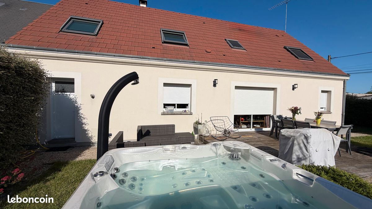 Maison 8 pièces 160 m² · à Orléans · 160 m² · 439 000 €