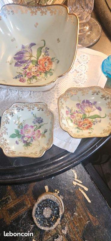 Service à mignardises en Porcelaine de Limoges – Décor Floral & Or – 5 pièces (image 3)
