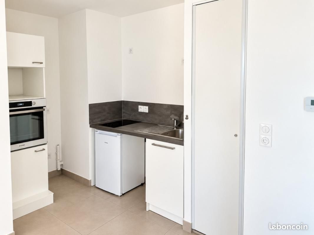 Appartement 2 pièces 41 m² · à Caluire-Et-Cuire · 41 m² · 738 €/mois