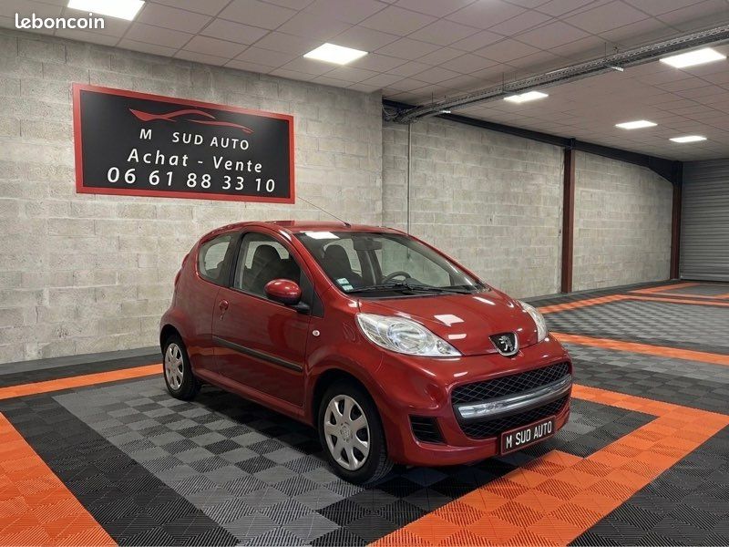 Peugeot 107 1.0 Boite Automatique CarPlay (image 1)