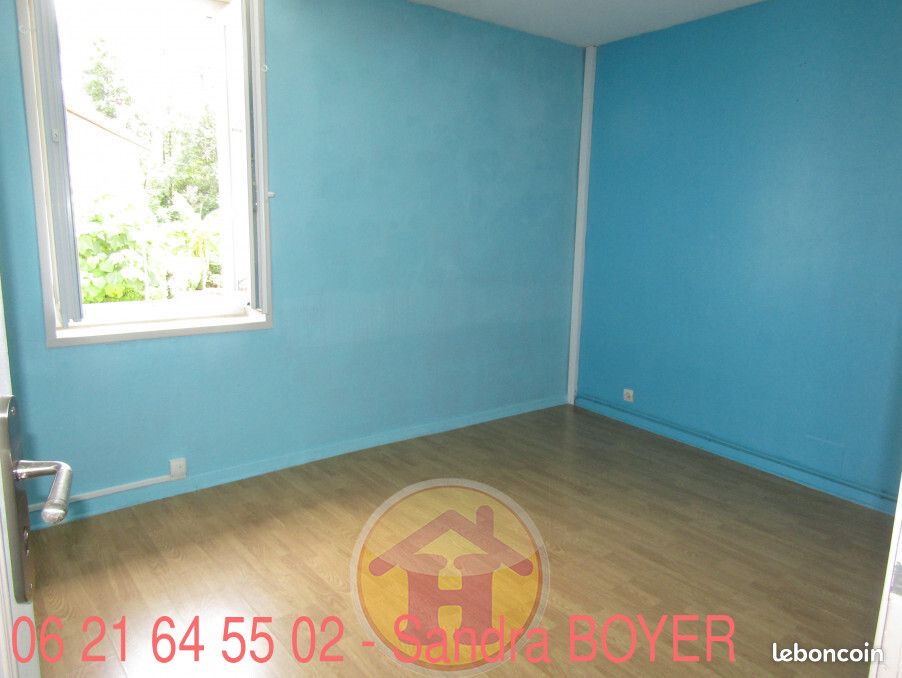 Maison 4 pièces 92 m² - Terres-de-Haute-Charente 16270 (image principale 4)
