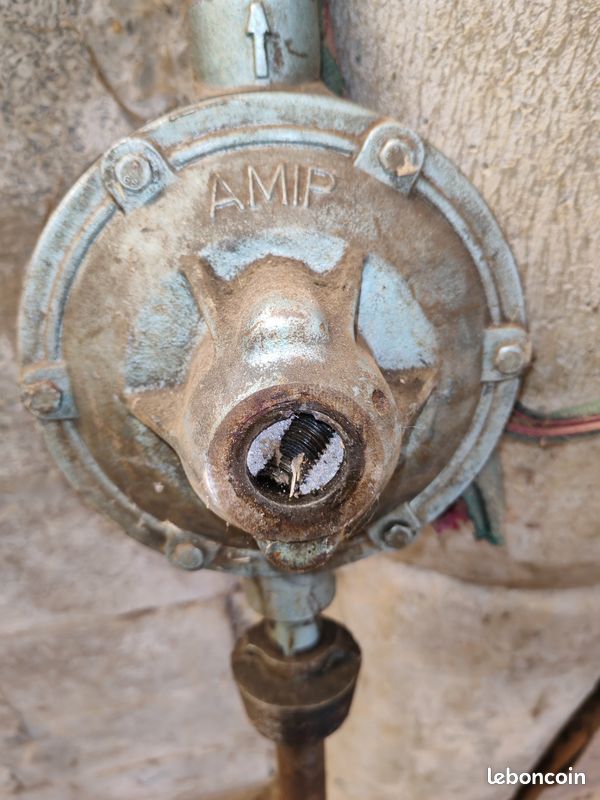 Ancienne pompe (image 2)