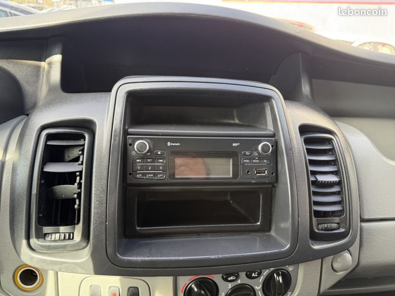 Renault TRAFIC II FG L1H2 1200 2.0 DCI 90CH CONFORT (image 19)