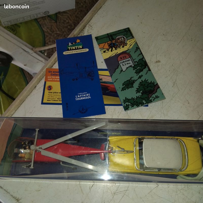 EN AVION TINTIN l'hélicoptère bordure l'affaire tournesol N36 + livret EUR 24,99 - FR