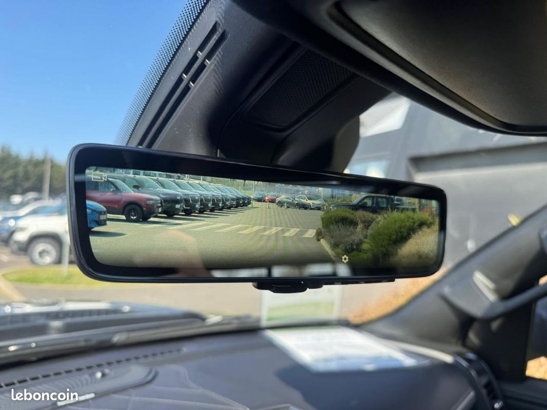Dodge ram 1500 crew limited night edition rambox 2025 (image 18)