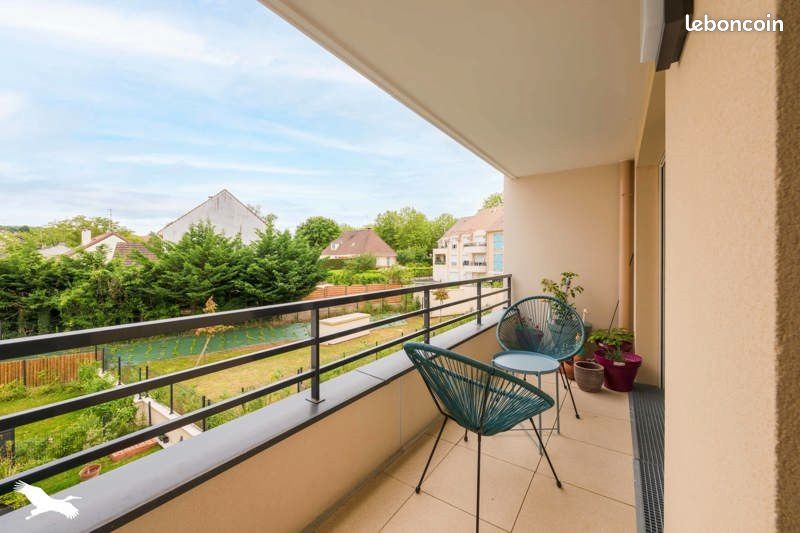 Appartement 4 pièces 85 m² · à Jouars-Pontchartrain · 85 m² · 329 000 €